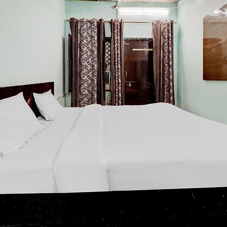 Hotel O Shree Radha Guest House Jhānsi Exteriör bild