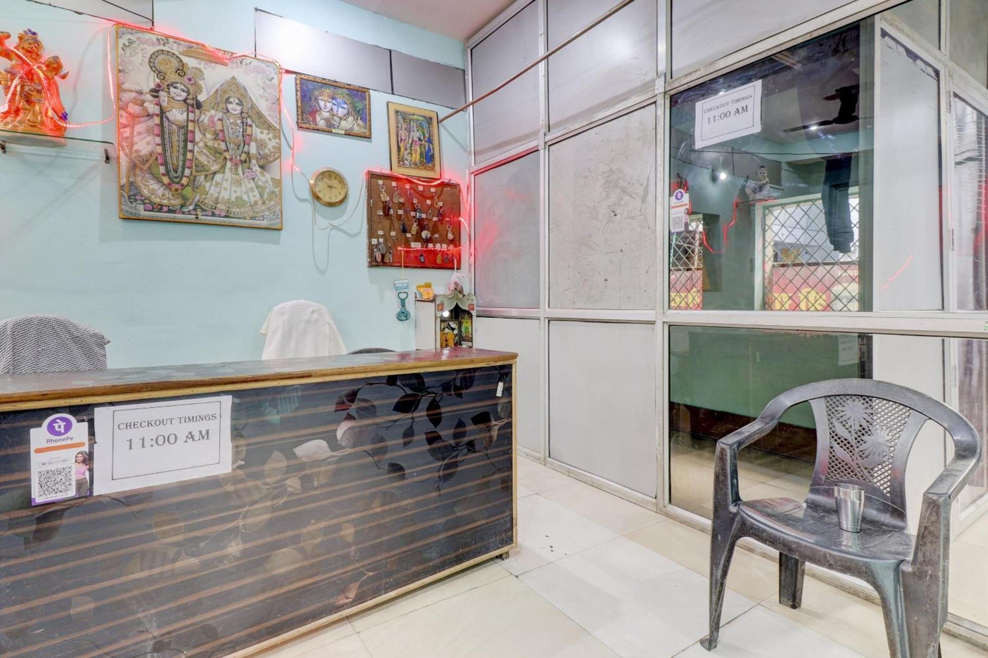 Hotel O Shree Radha Guest House Jhānsi Exteriör bild